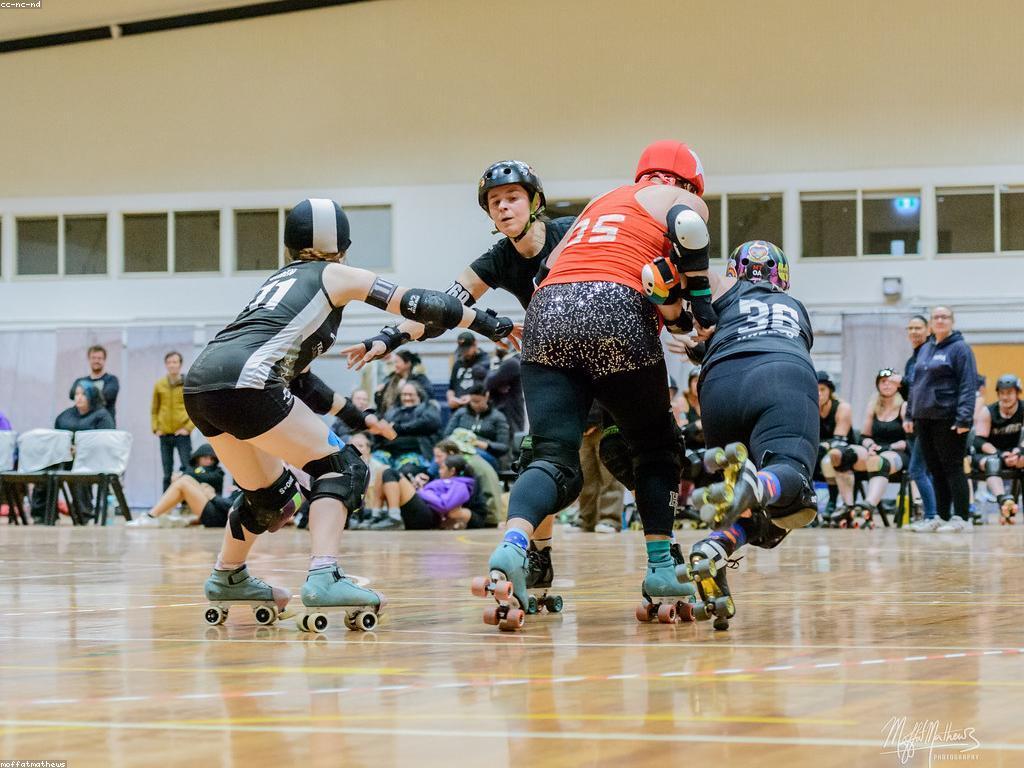 ការប្រកួតស្លត: ការវិភាគពិសេសនៃការប្រកួតពិសេស